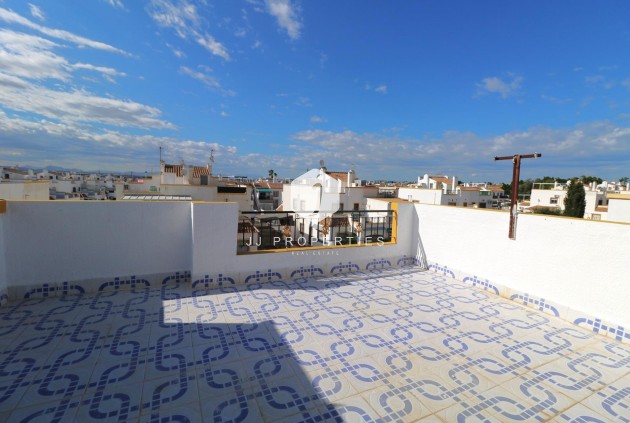 Aus zweiter Hand - Chalet -
Torrevieja - Carrefour