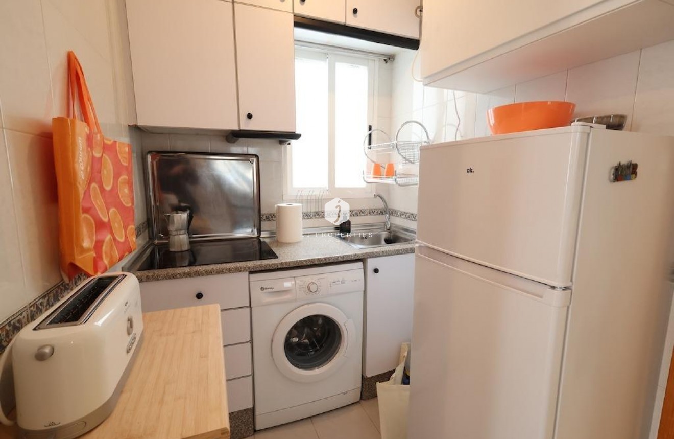 Resale - Apartment / flat -
Torrevieja - Costa Blanca