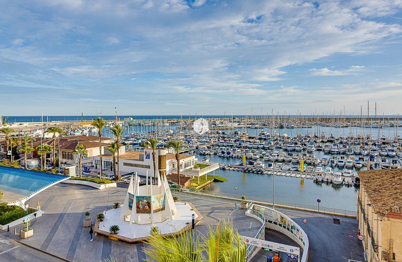 D'occasion - Appartement -
Torrevieja - Parque las naciones