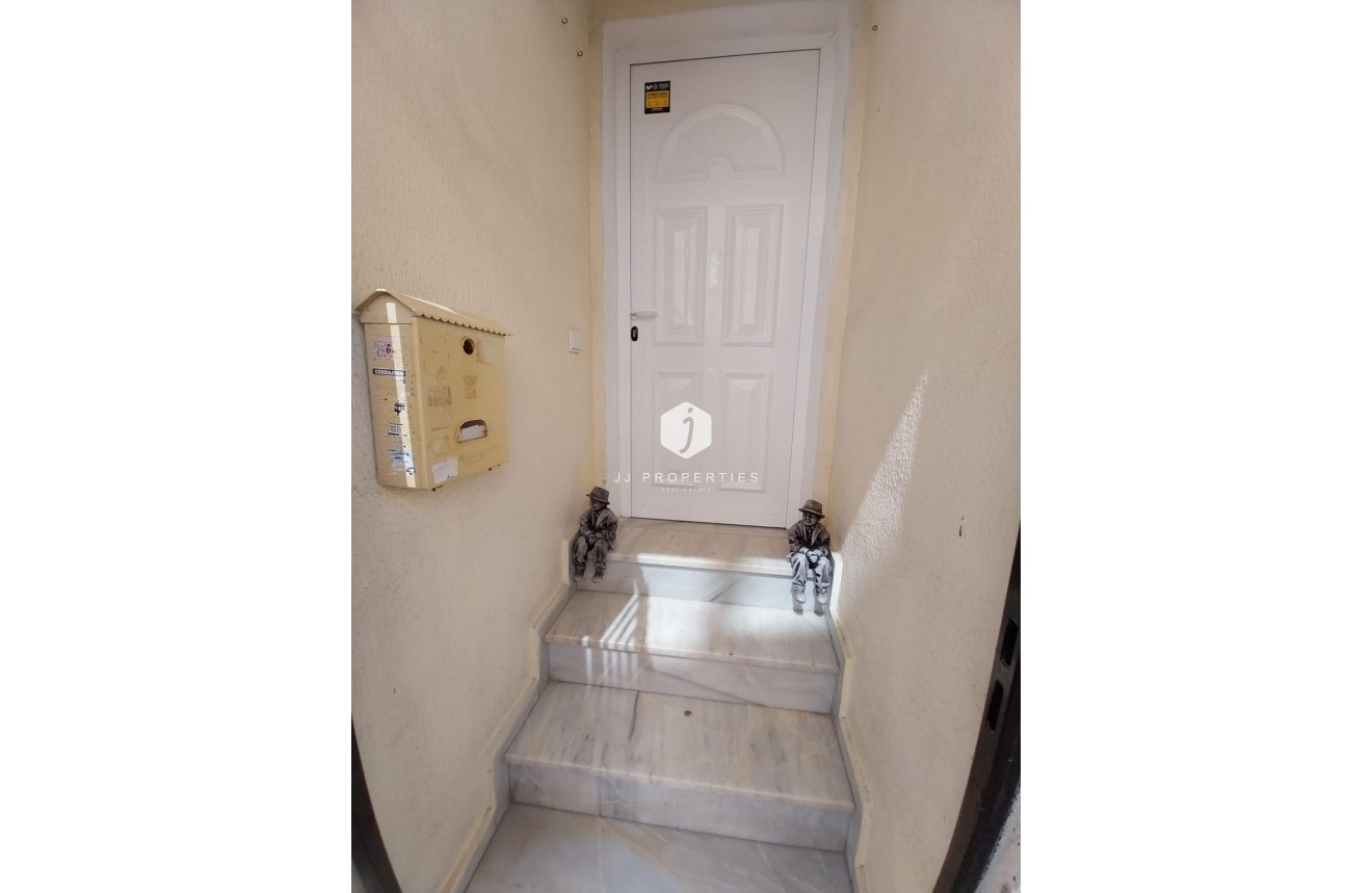 Tweedehands - Appartement / flat -
Torrevieja - Centro