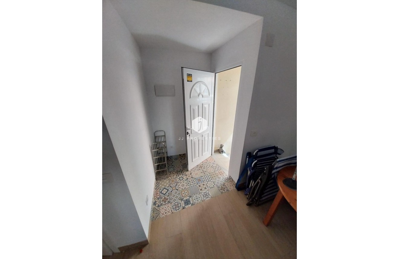 Tweedehands - Appartement / flat -
Torrevieja - Centro