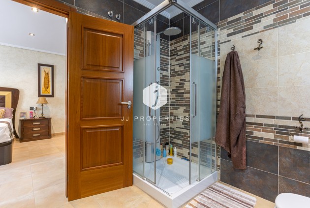 D'occasion - Villa -
Los Montesinos - Costa Blanca