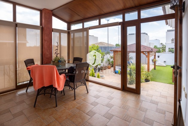 D'occasion - Villa -
Los Montesinos - Costa Blanca