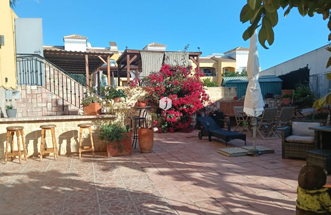 Resale - Apartment / flat -
Los Montesinos - Costa Blanca