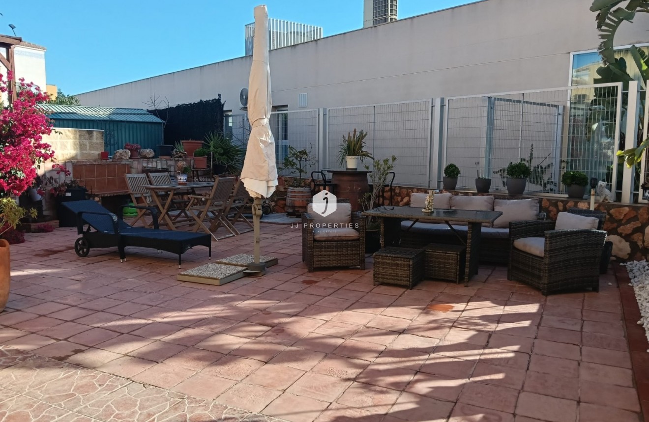 Resale - Apartment / flat -
Los Montesinos - Costa Blanca