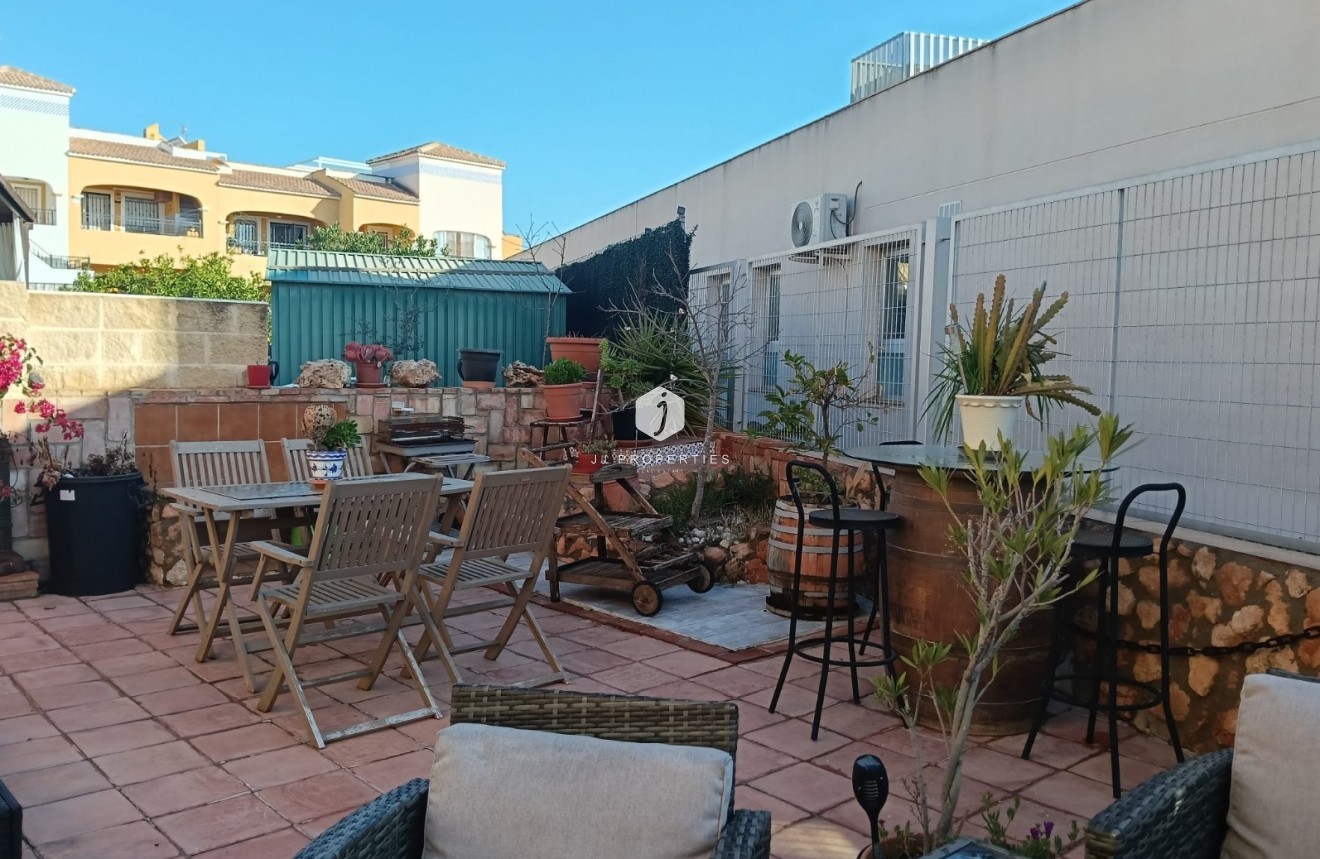 Resale - Apartment / flat -
Los Montesinos - Costa Blanca