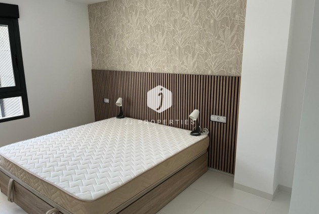 Resale - Apartment / flat -
San Miguel de Salinas - Inland