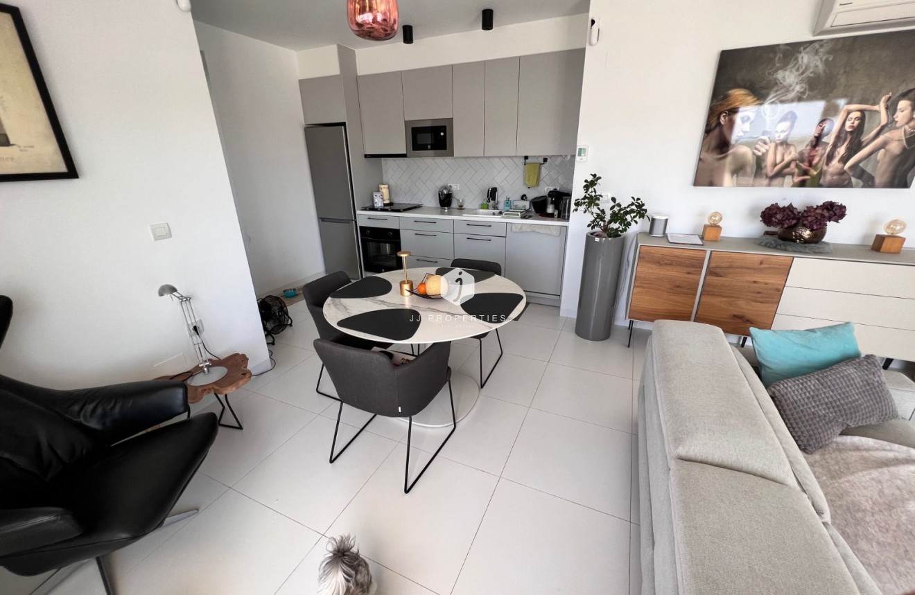 Resale - Apartment / flat -
San Miguel de Salinas - Inland