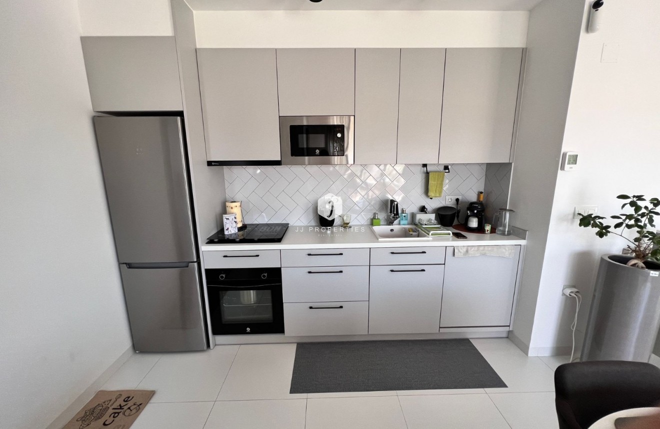 Resale - Apartment / flat -
San Miguel de Salinas - Inland