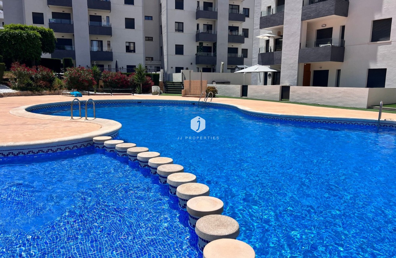 Resale - Apartment / flat -
San Miguel de Salinas - Inland