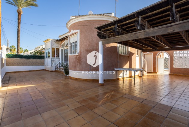 Resale - Villa -
Torrevieja - Costa Blanca