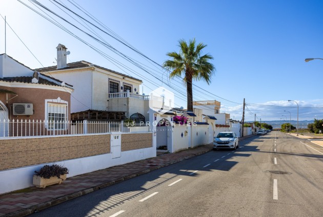 Resale - Villa -
Torrevieja - Costa Blanca