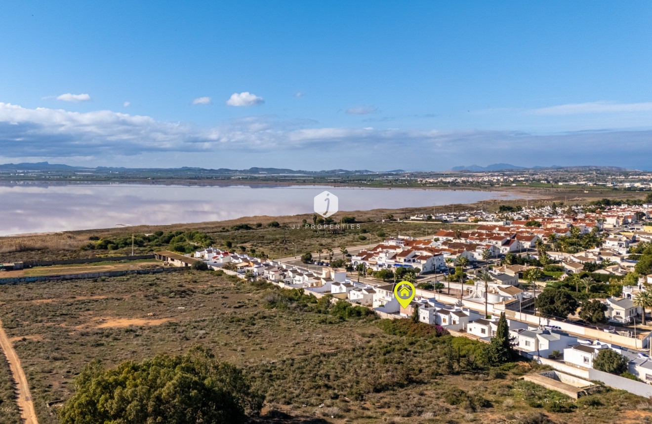 Resale - Villa -
Torrevieja - Costa Blanca