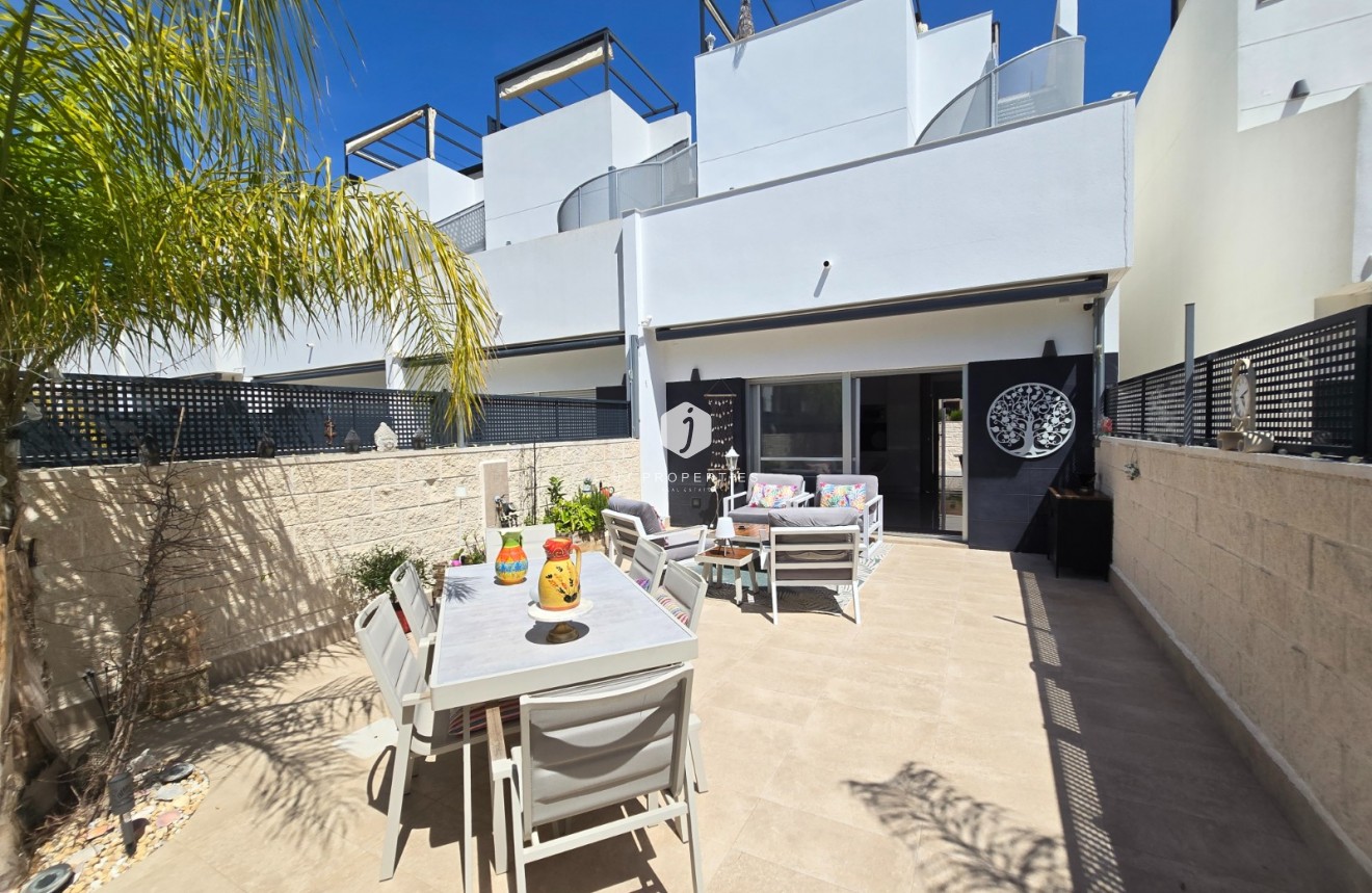 Resale - Chalet -
Ciudad Quesada - Costa Blanca