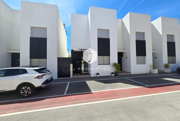 Resale - Chalet -
Ciudad Quesada - Costa Blanca