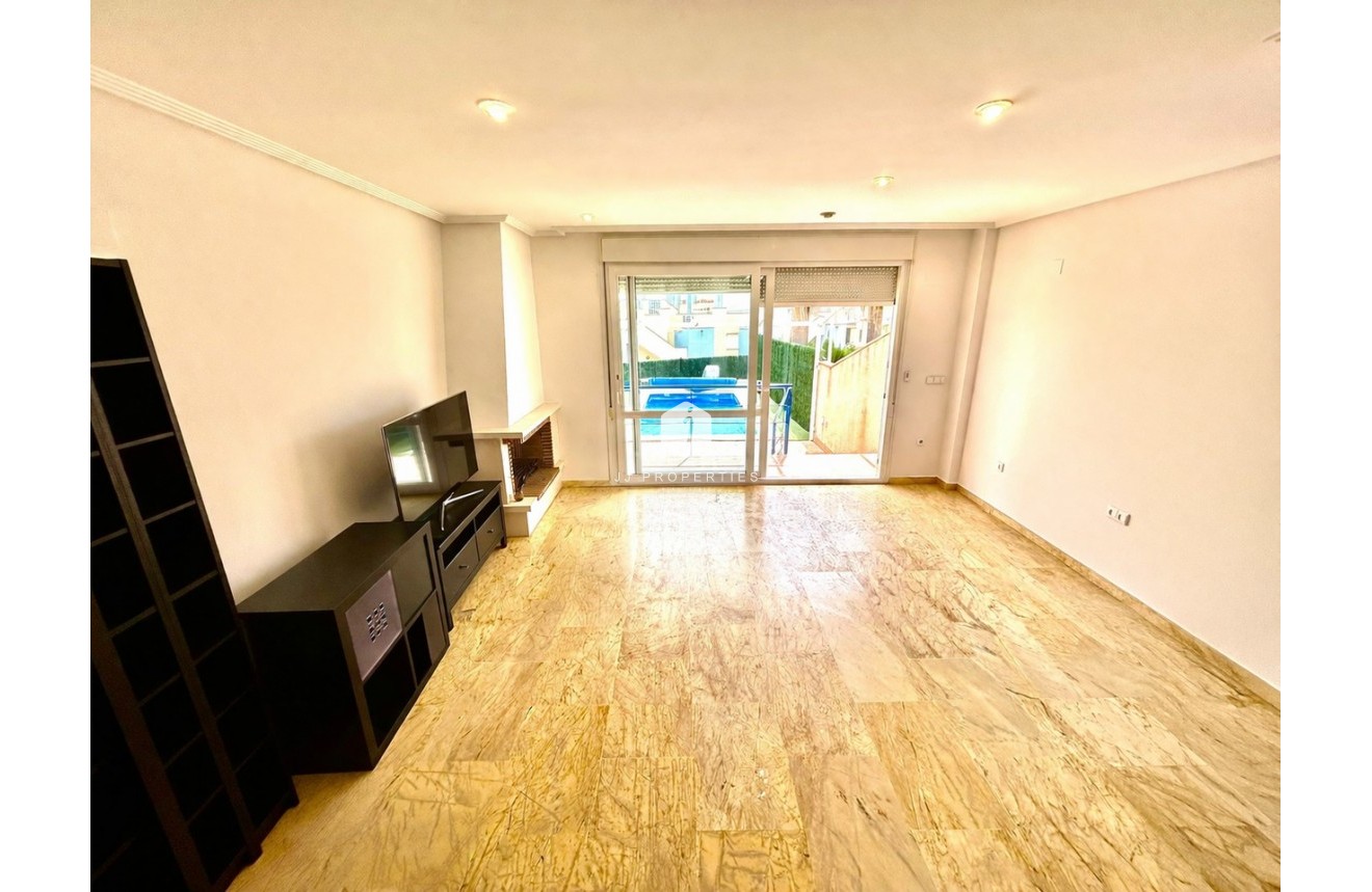 Resale - Chalet -
Cabo Roig - Costa Blanca