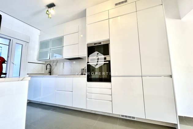 Resale - Chalet -
Cabo Roig - Costa Blanca