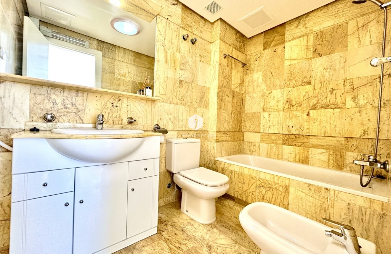 Resale - Chalet -
Cabo Roig - Costa Blanca