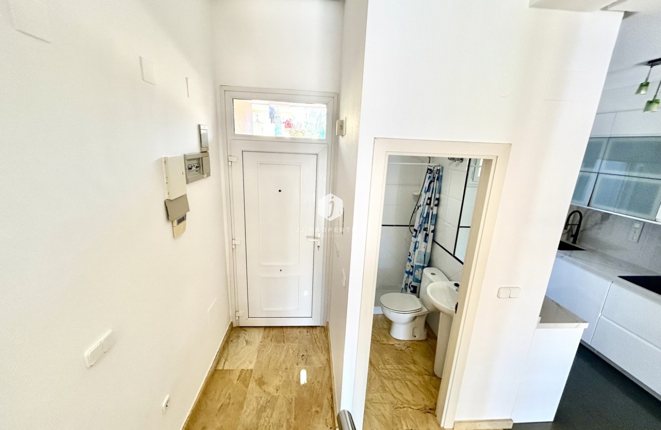 Resale - Chalet -
Cabo Roig - Costa Blanca