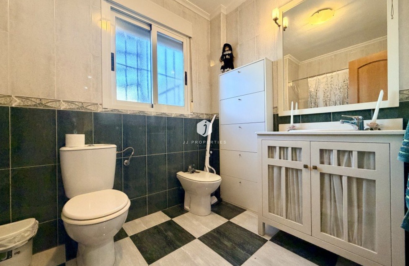 D'occasion - Chalet -
Formentera del Segura - Costa Blanca