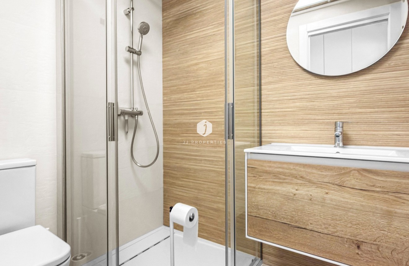 Resale - Apartment / flat -
Torrevieja - Costa Blanca