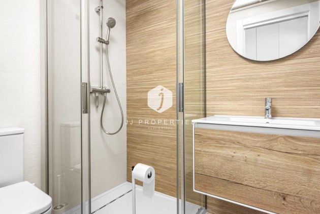 Resale - Apartment / flat -
Torrevieja - Costa Blanca