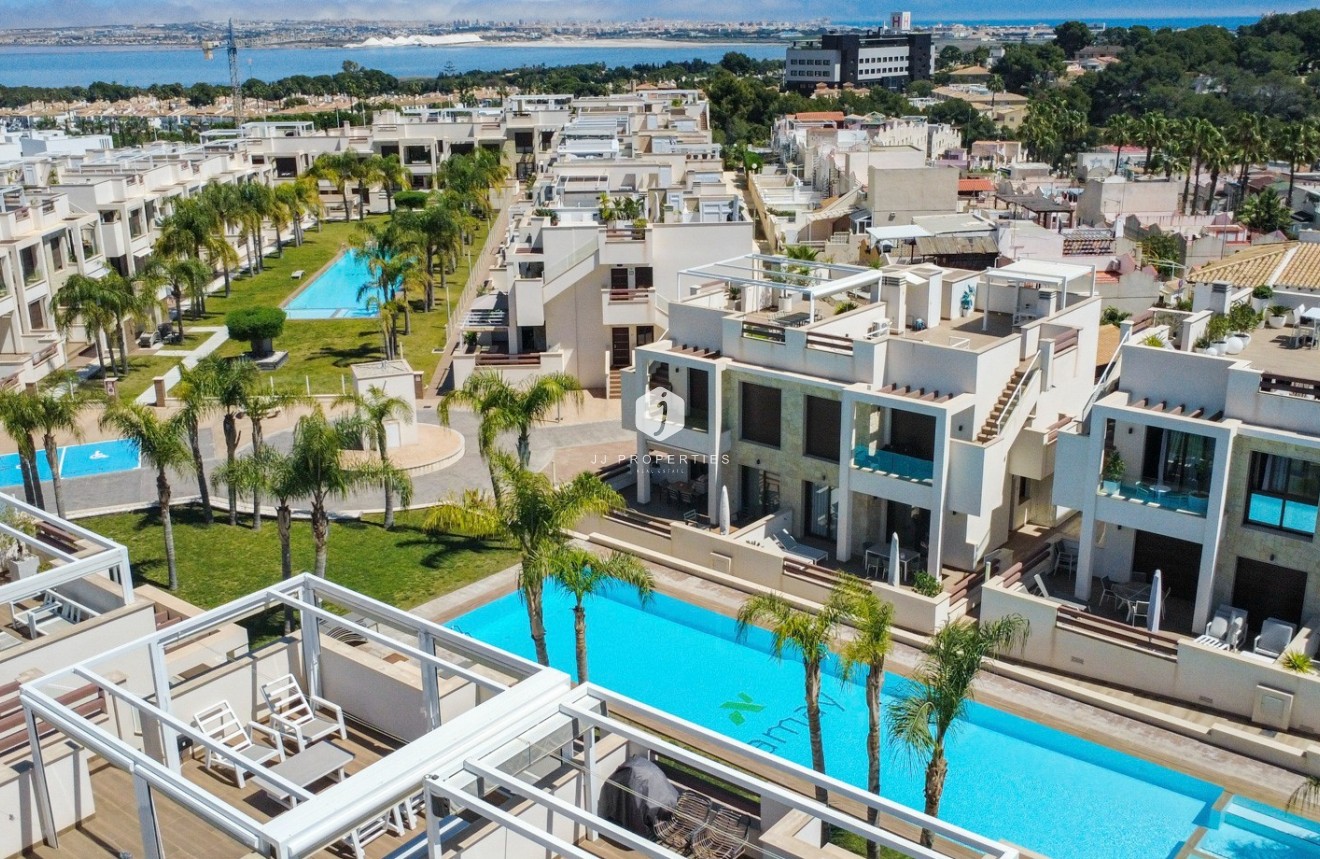 Resale - Apartment / flat -
Torrevieja - Costa Blanca