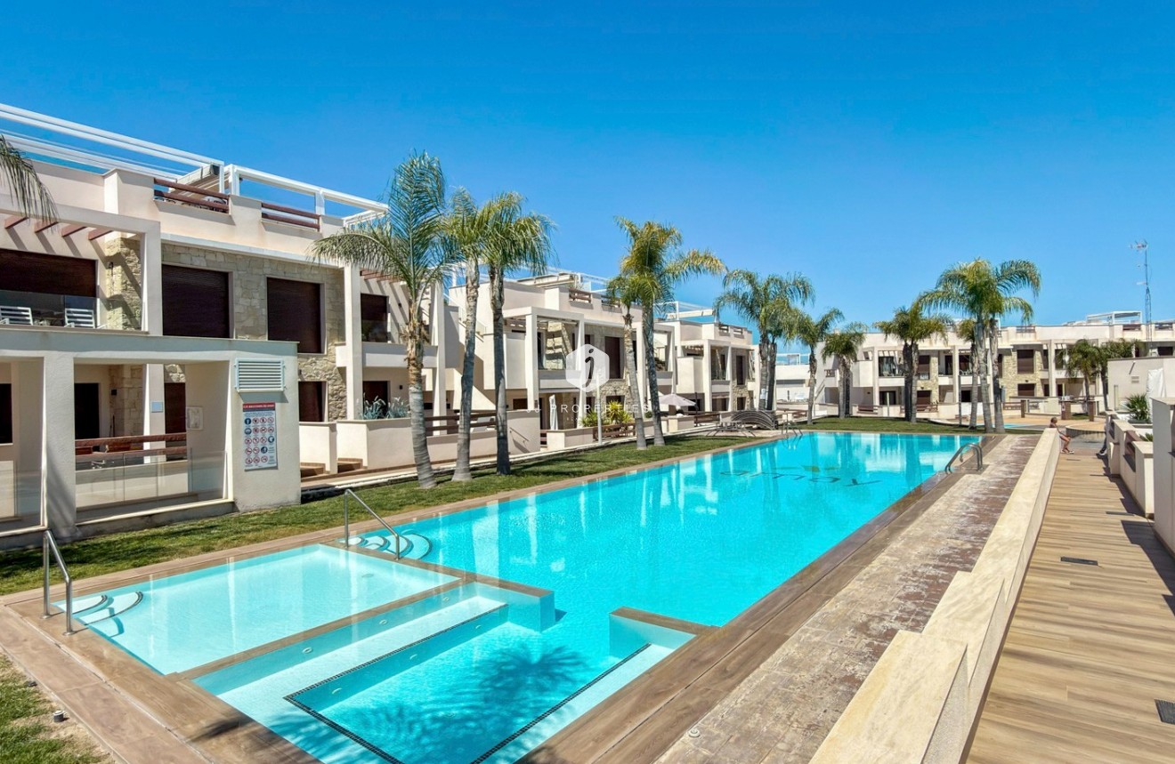 Resale - Apartment / flat -
Torrevieja - Costa Blanca