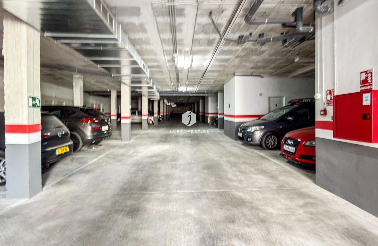 Resale - Apartment / flat -
Torrevieja - Costa Blanca