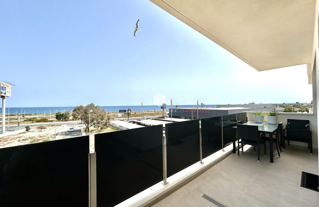 Resale - Apartment / flat -
Playa Flamenca - Costa Blanca