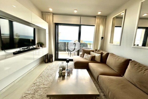 Resale - Apartment / flat -
Playa Flamenca - Costa Blanca