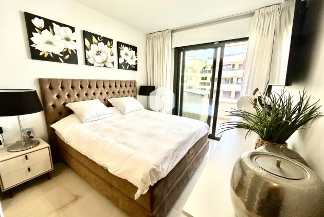 Resale - Apartment / flat -
Playa Flamenca - Costa Blanca