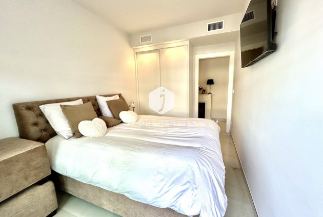 Resale - Apartment / flat -
Playa Flamenca - Costa Blanca