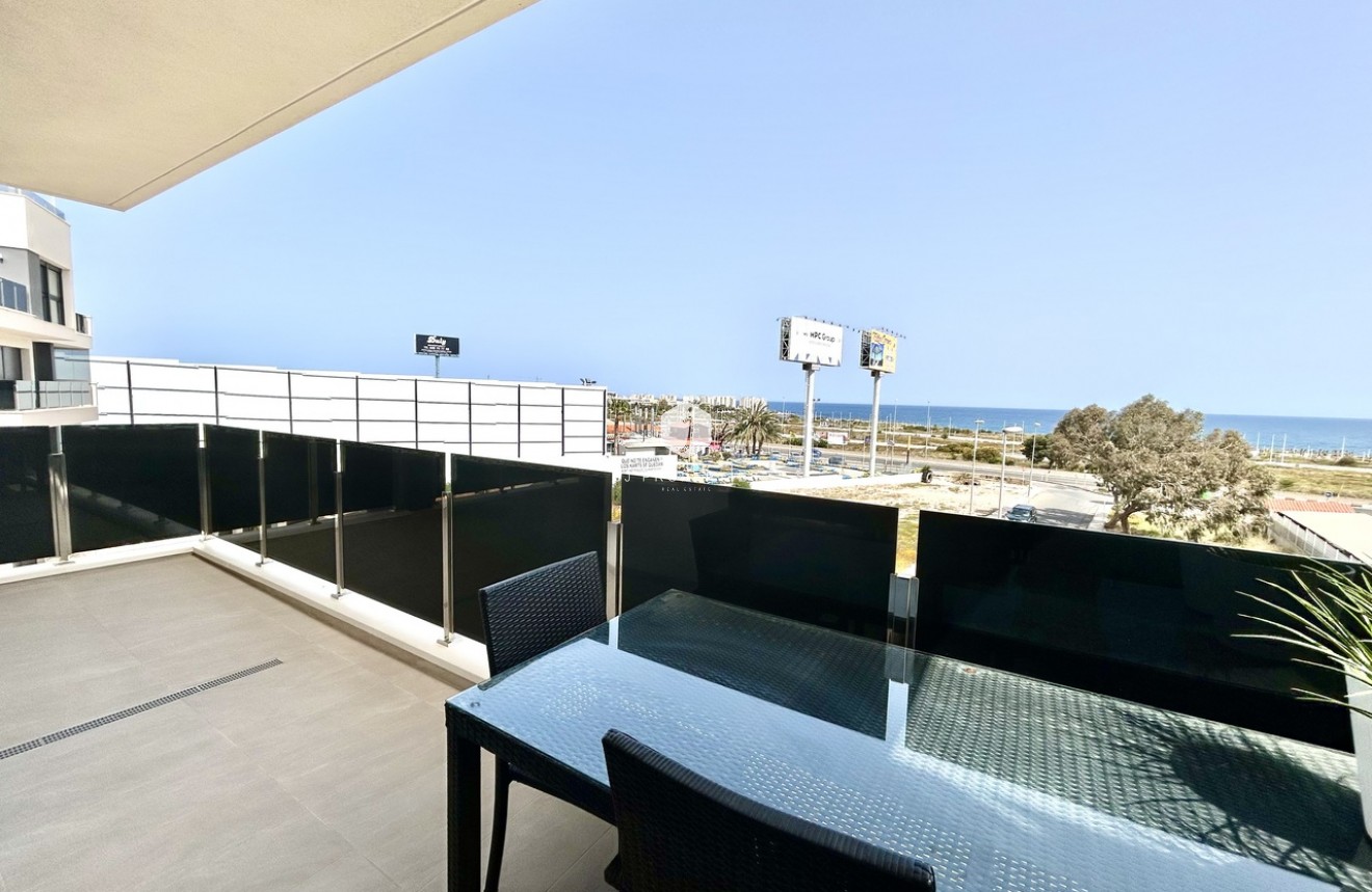 Resale - Apartment / flat -
Playa Flamenca - Costa Blanca
