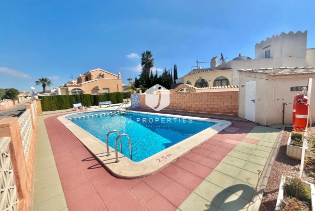 Segunda mano - Villa -
Orihuela Costa - Los Almendros-la Florida