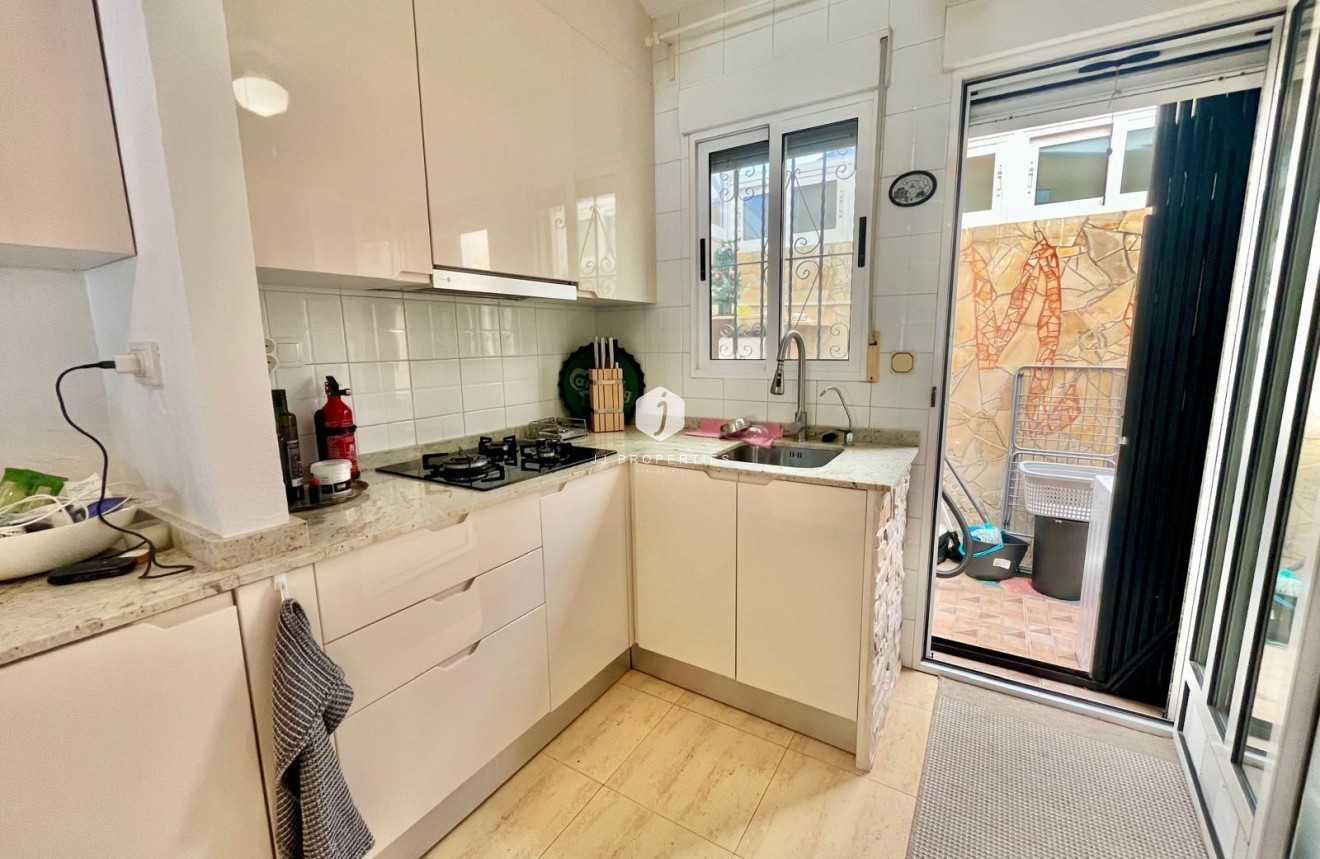 Segunda mano - Villa -
Orihuela Costa - Los Almendros-la Florida