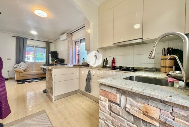 Segunda mano - Villa -
Orihuela Costa - Los Almendros-la Florida