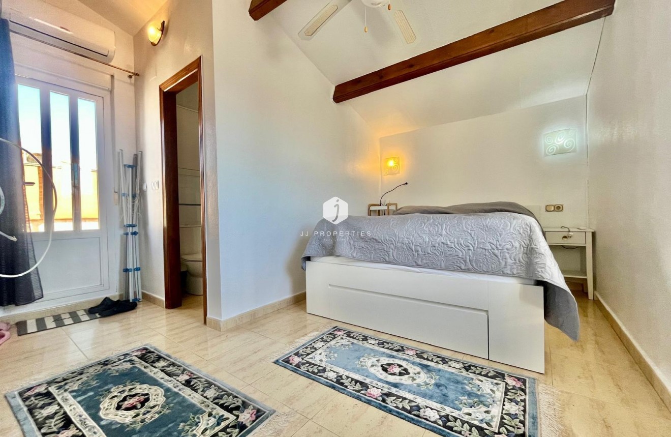 Segunda mano - Villa -
Orihuela Costa - Los Almendros-la Florida