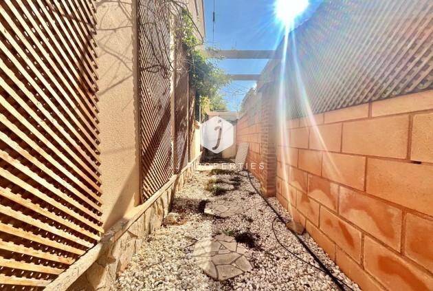 Segunda mano - Villa -
Orihuela Costa - Los Almendros-la Florida