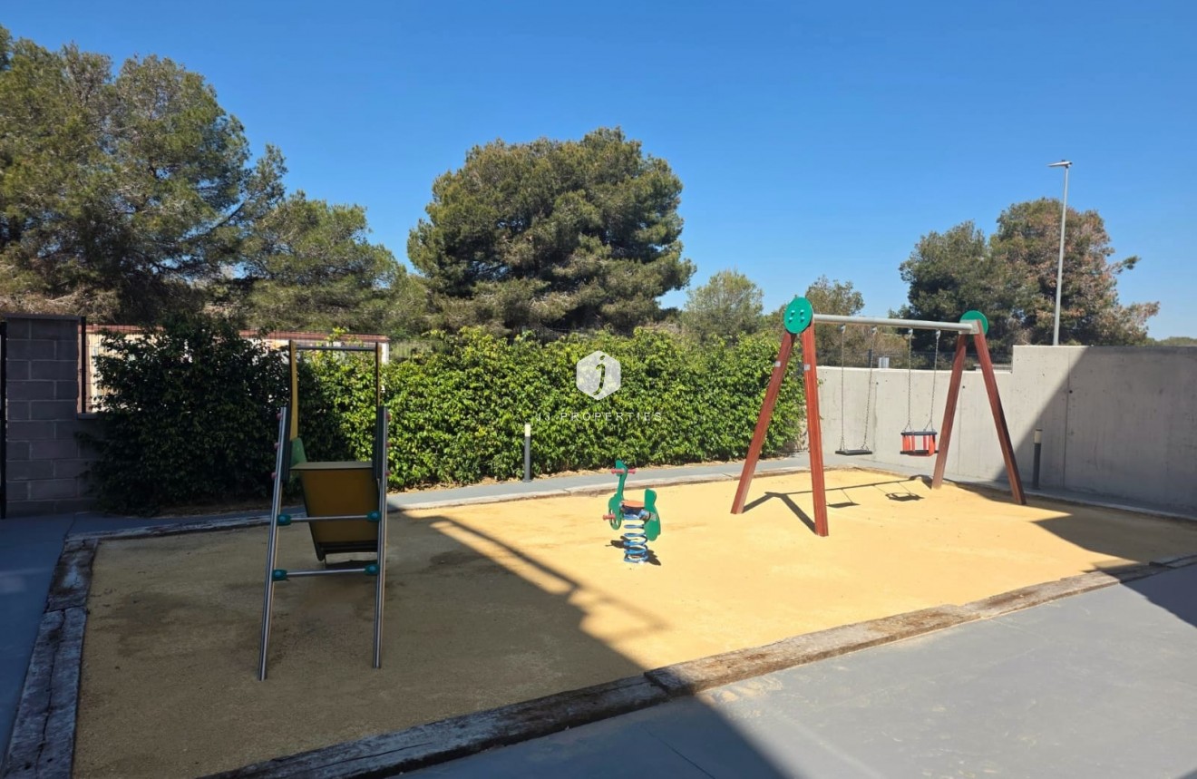 Aus zweiter Hand - Wohnung -
Orihuela Costa - Costa Blanca