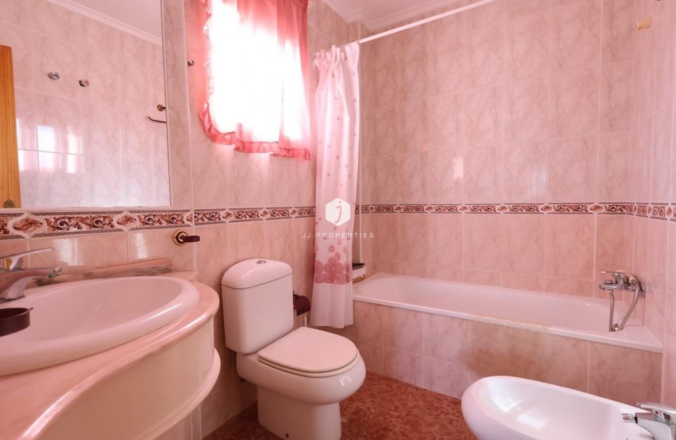 Resale - Villa -
Torrevieja - Costa Blanca