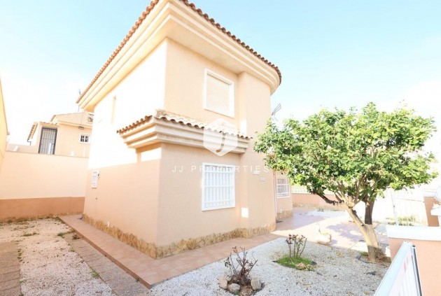 Resale - Villa -
Torrevieja - Costa Blanca