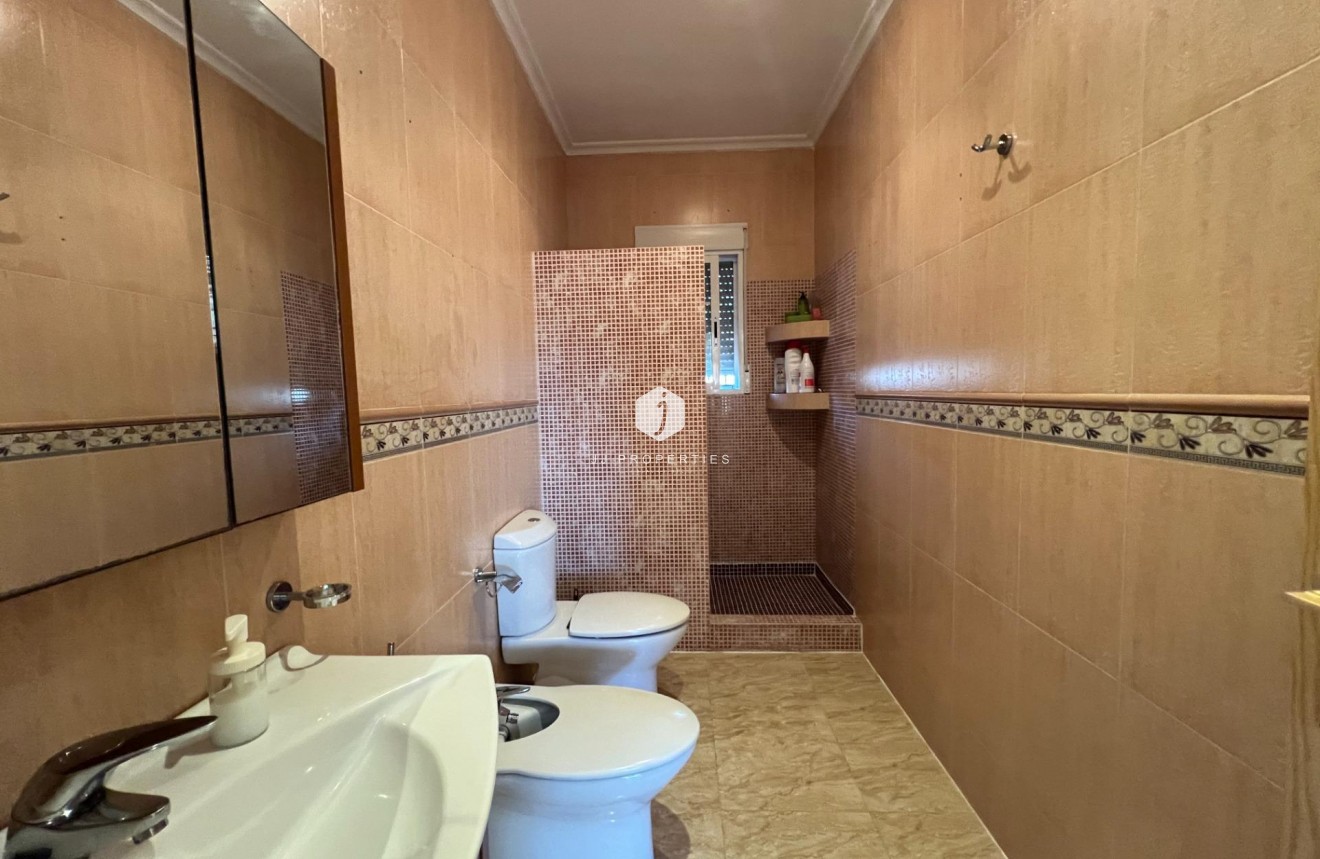 Resale - Villa -
Dolores - Cmno. Escorredor