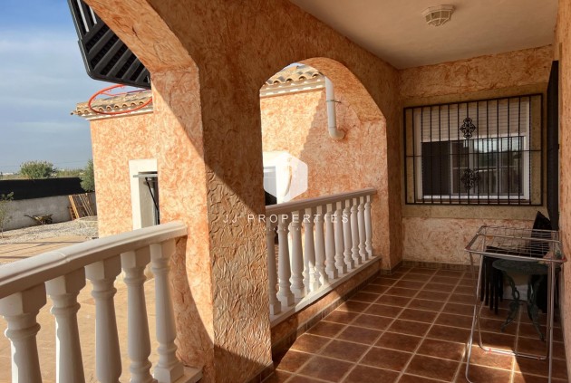 Resale - Villa -
Dolores - Cmno. Escorredor