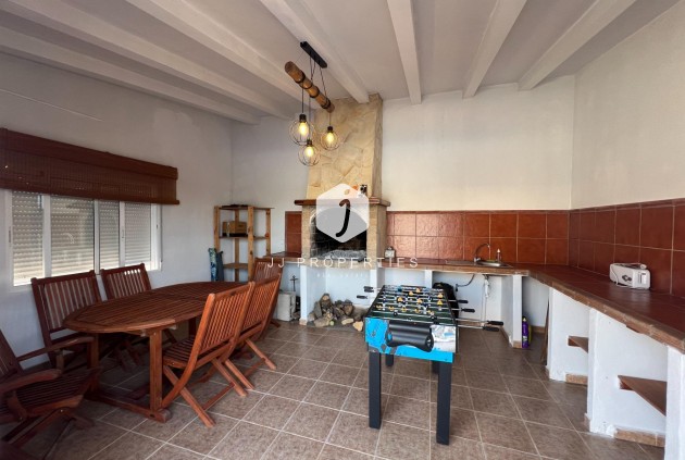 Resale - Villa -
Dolores - Cmno. Escorredor