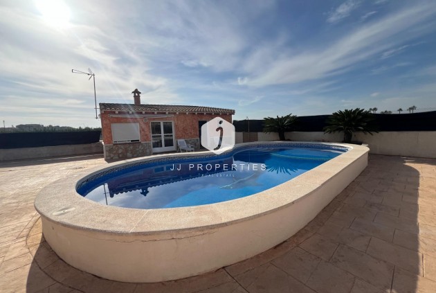 Resale - Villa -
Dolores - Cmno. Escorredor