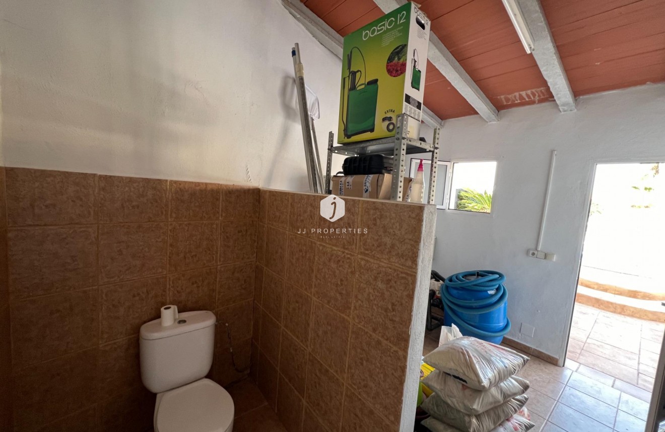 Resale - Villa -
Dolores - Cmno. Escorredor