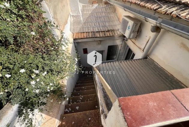 Resale - Chalet -
Dolores - Centro