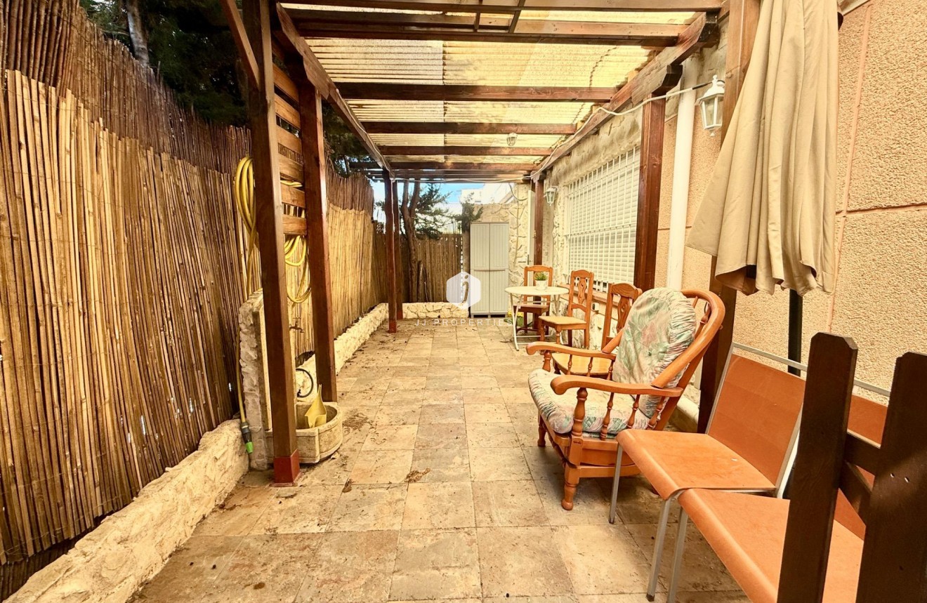 Resale - Chalet -
Torrevieja - Carrefour