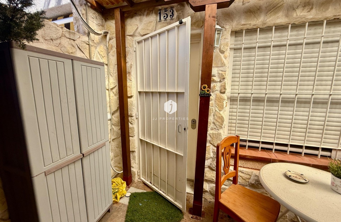 Resale - Chalet -
Torrevieja - Carrefour